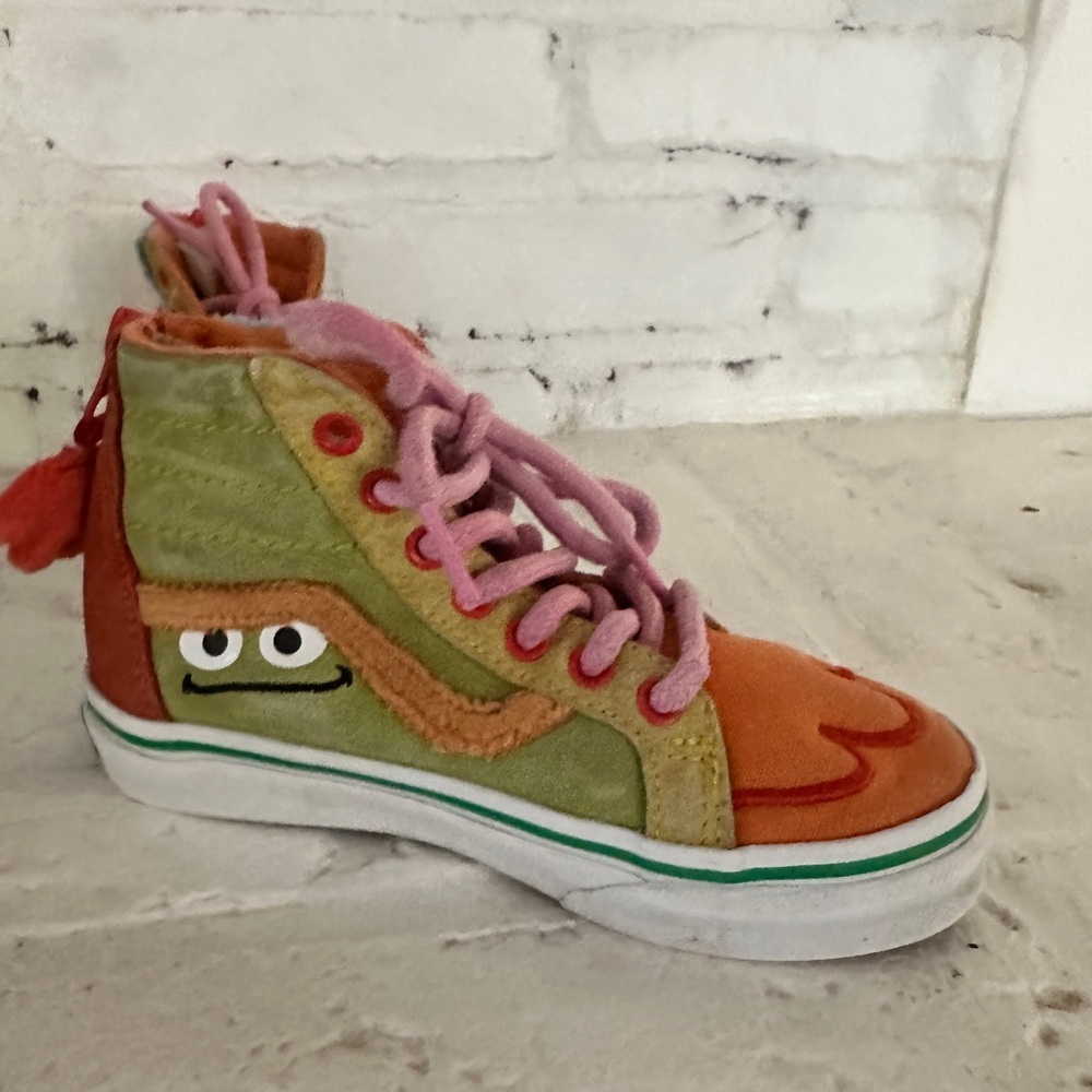 Vans x Sesame Street Sk8-Hi Zip Kids Sneakers Size 12 Cookie Monster Elmo - Picture 3 of 11
